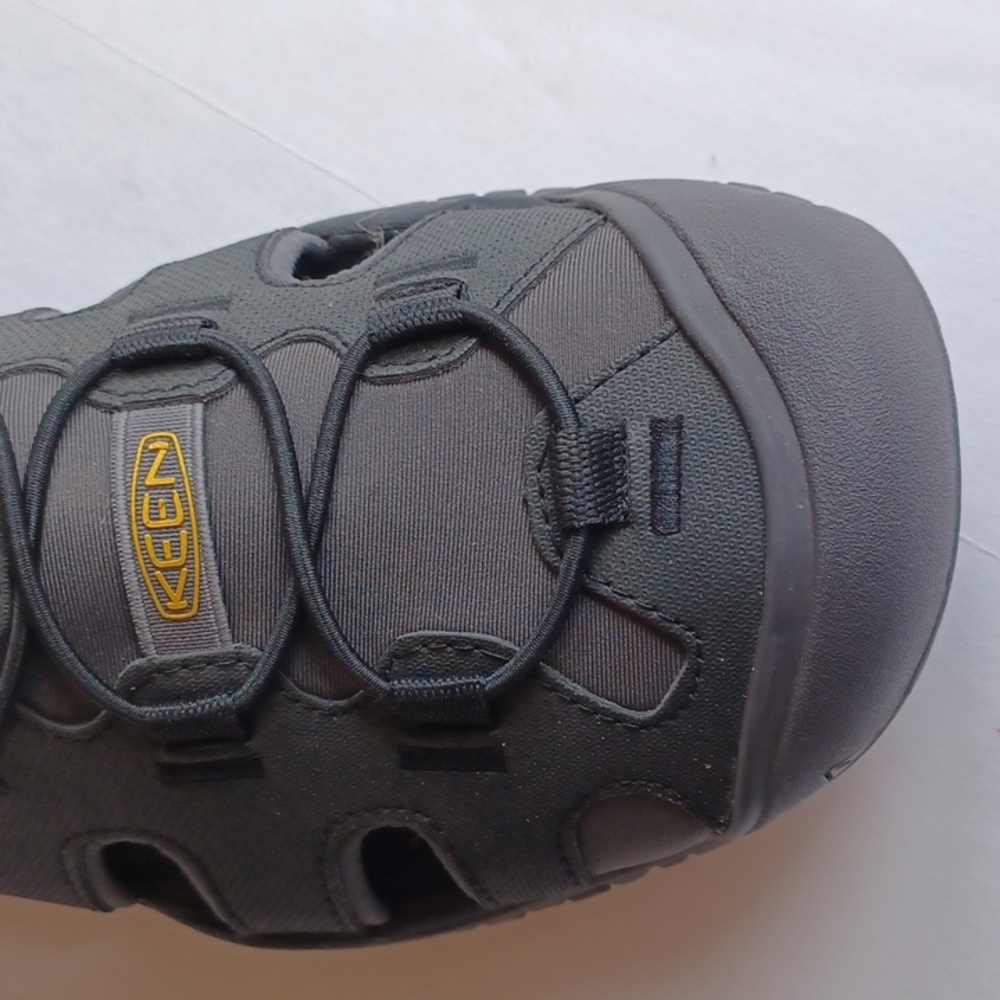 Keen Men's Solr High Performance Sport Closed Toe Sandals SZ 10 NEW Black Gold - Picture 12 of 16
